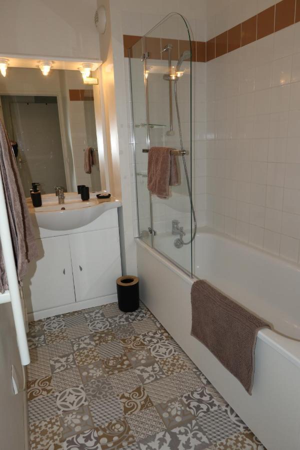 Charmant 2 Pieces Proche D Honfleur, Piscine En Saison, Parking Gratuit, Wifi Équemauville Buitenkant foto